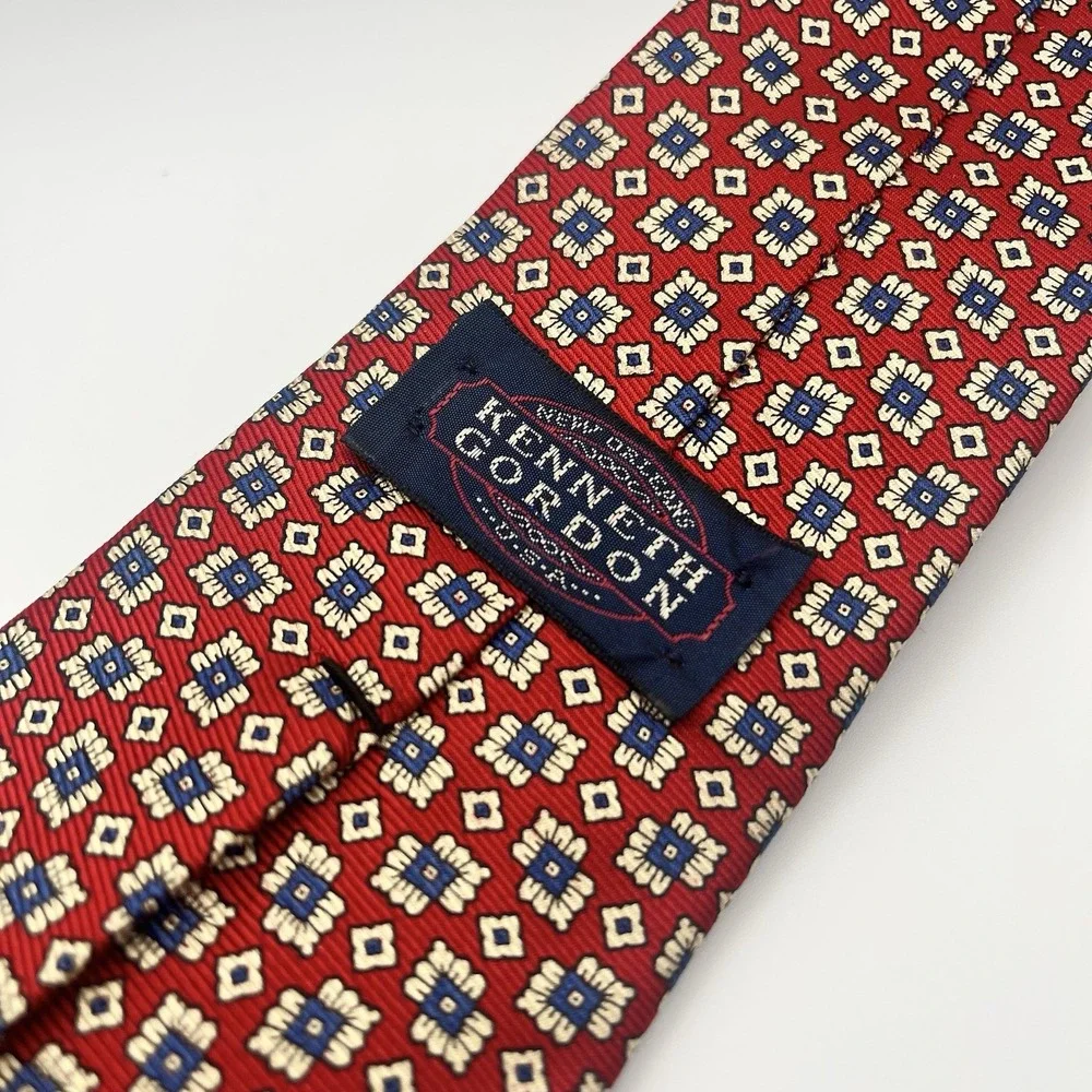 Kenneth Gordon Silk Neck Tie Geometric Flower Design Red Navy Hand Sewn‎